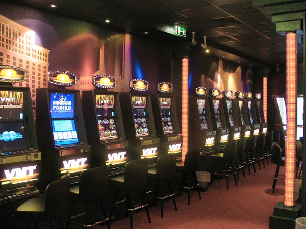 Бесплатные игровые автоматы гранд казино играть
