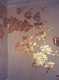 Dekorative Wandgestaltung mit Vergoldungen - ein Stilelement von Cornelia Hutterer
Bei Wandmalerei und Trompe l´oeil verwendet die Künstlerin Vergoldungen als Stilelement für Ihre Wandbilder - hier großartige Blätter nuanciert vergoldet über die Wand und Decke geführt.