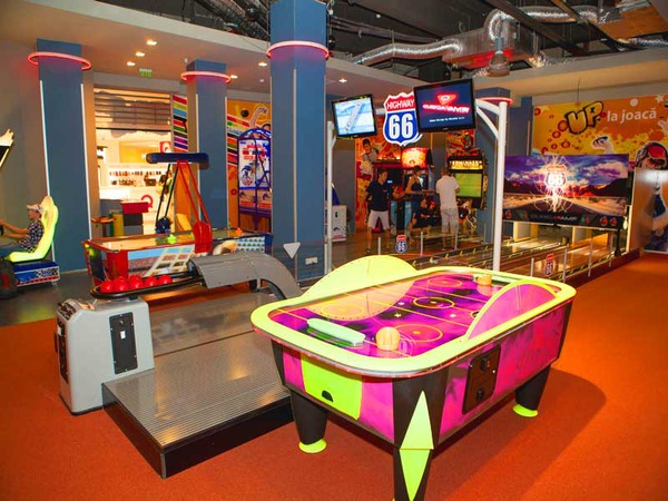 Kids Tool Arcades Design and Planning
Kids Tool Arcades design and planning - room view - room and light design - the children's amusement arcade with distinguishable handy devices attractions.